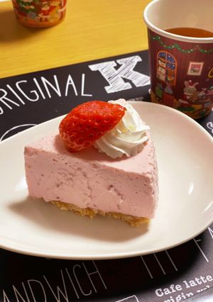 我が家のイチゴムースケーキ-レシピのメイン写真