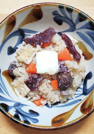 ビーフジャーキー入り牛乳の炊き込みご飯-レシピのメイン写真