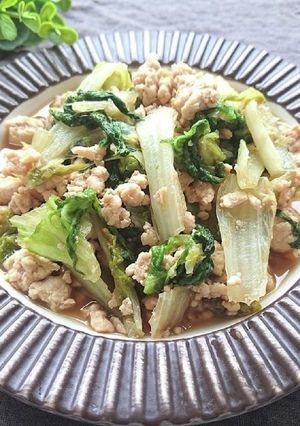 鶏むねミンチとレタスのヘルシー甘辛炒め-レシピのメイン写真