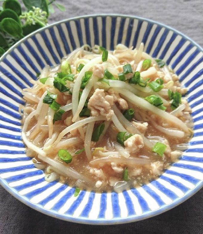 鶏むねミンチともやしのヘルシー担々麺風 by おなかがぺこりん