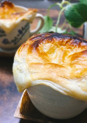 麹でサクサク!あったかチーズ煮ポットパイ-レシピのメイン写真