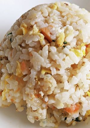 冷蔵庫にあるもので★鮭チャーハン-レシピのメイン写真