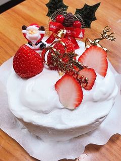 食べやすい☆甘さ控えめ☆クリスマスケーキ-レシピのメイン写真