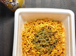 カップ焼きそばに、ごま油ひと回し！-レシピのメイン写真