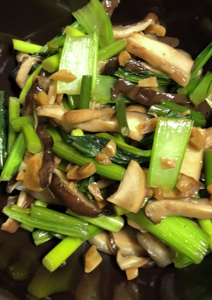 ニンニクの芽と椎茸のにんにく醤油炒め-レシピのメイン写真