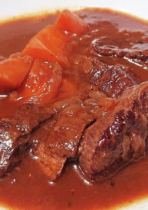 牛タンの赤ワイン煮込み-レシピのメイン写真