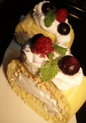 簡単しっとりおいしいロールケーキ粉に秘密-レシピのメイン写真