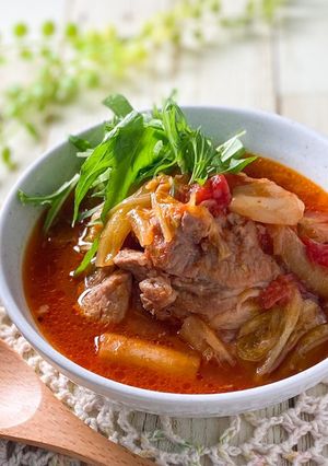 豚肉とごぼうと白菜のトマト煮-レシピのメイン写真