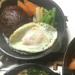 スキレットで煮込みハンバーグ-レシピのメイン写真