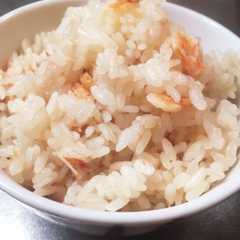 รูปของ 春の便り　桜海老の炊き込みご飯