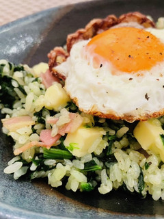 栄養満点♡ほうれん草とチーズのチャーハン-レシピのメイン写真