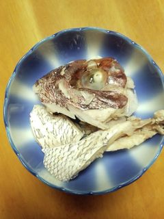 鯛のアラで酒蒸し-レシピのメイン写真