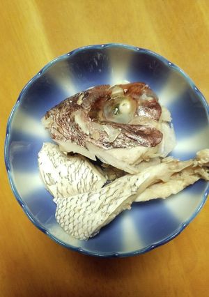 鯛のアラで酒蒸し-レシピのメイン写真