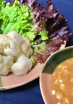 お肉にも野菜にも合う！簡単サラダ味噌-レシピのメイン写真