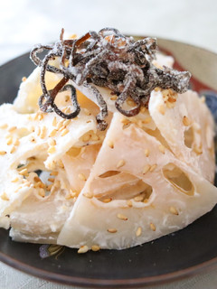簡単♡蓮根のクリームチーズ&塩昆布和え-レシピのメイン写真
