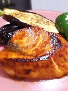 ぱぱっと簡単!めかじき の味噌漬け焼き-レシピのメイン写真