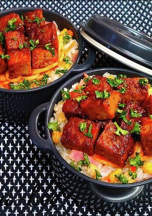 サイコロマルシン乗っけベーコンピラフ弁当-レシピのメイン写真