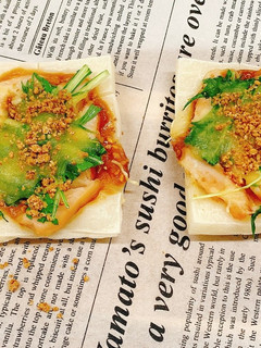 水菜とチキンの和風餅ピザ(ごまみそダレ)-レシピのメイン写真