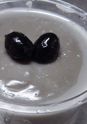 黒豆の煮汁でブランマンジェ-レシピのメイン写真