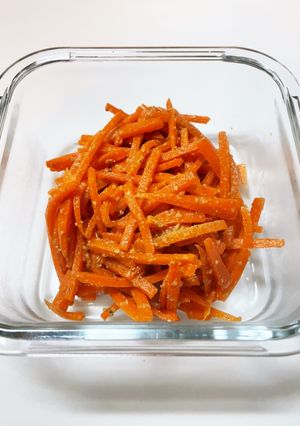 ポリ袋で簡単！にんじんのごま和え-レシピのメイン写真