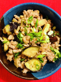 なす肉味噌炒め丼-レシピのメイン写真