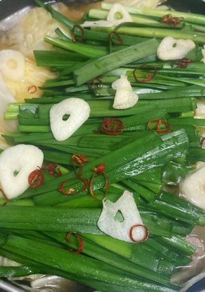 キャベツ大量消費!豚バラでもつ鍋もどき-レシピのメイン写真