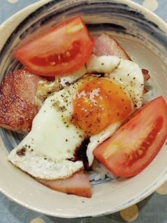 ベーコンエッグ丼-レシピのメイン写真