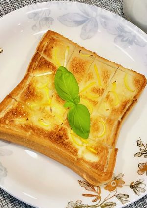柚子の皮deハニーバタートースト-レシピのメイン写真