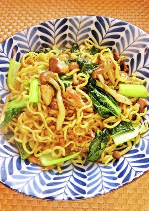 ☺小松菜と鯖水煮缶の簡単カレー焼きそば☺-レシピのメイン写真