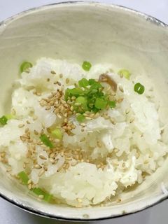 鯛の旬は春!刺身用真鯛でも本格的鯛めしに-レシピのメイン写真