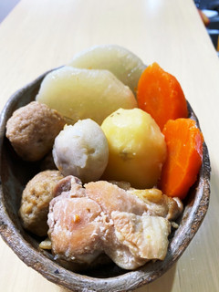 大根と鶏肉の煮物(味付けは塩のみ)-レシピのメイン写真