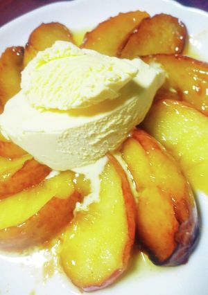 簡単焼きリンゴ〜アイスクリームのせ〜-レシピのメイン写真