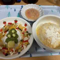 รูปของ 離乳食中期（9ヶ月）クリスマスごはん