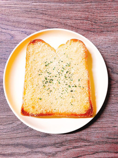 粉チーズとオリーブオイルのトースト-レシピのメイン写真