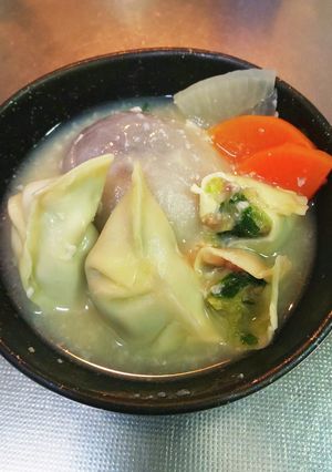 年明けうどん☆あんもちうどん餃子-レシピのメイン写真