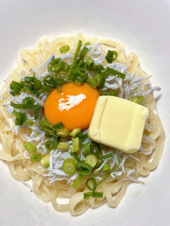 釜玉味噌バターしらすうどん-レシピのメイン写真