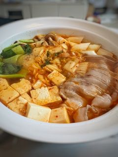 キムチ鍋!鍋の素だけでなく味付けプラス!-レシピのメイン写真