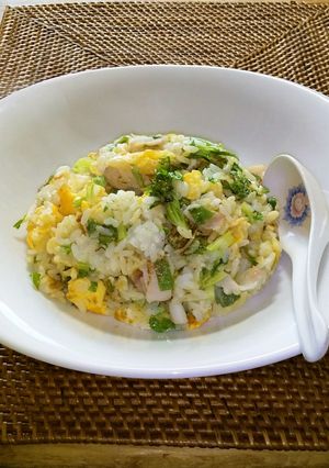 セロリの葉でチャーハン-レシピのメイン写真