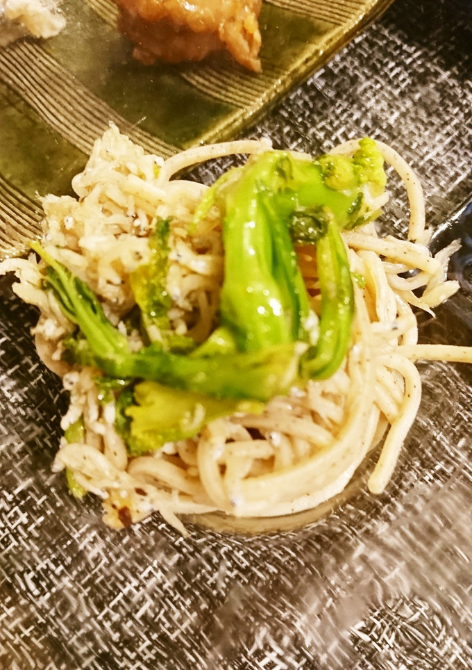 菜の花としらすのサラダ風お蕎麦-レシピのメイン写真