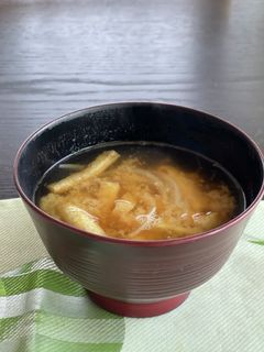 簡単#玉ねぎと油揚げのお味噌汁-レシピのメイン写真