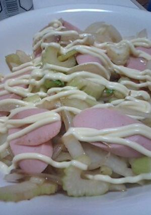 魚肉ソーセージとセロリの炒め物-レシピのメイン写真