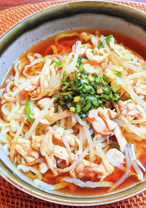 もやしとささみのニラ薬味ラーメン-レシピのメイン写真