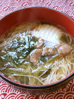 お雑煮のお出汁で、温かいお素麺♪-レシピのメイン写真