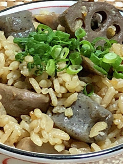 筑前煮リメイク!ごろっと炊き込みご飯-レシピのメイン写真