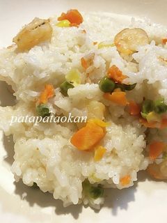 炊飯器で♡簡単エビピラフ-レシピのメイン写真