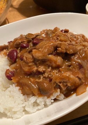 デミ缶と豚コマで☆お豆トマトハヤシライス-レシピのメイン写真