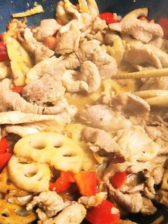 豚肩ロースのタマネギソース炒め-レシピのメイン写真