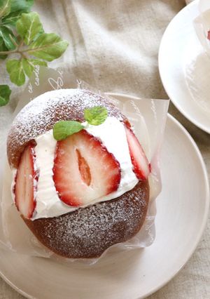 ブリオッシュ風いちごのクリームパン-レシピのメイン写真