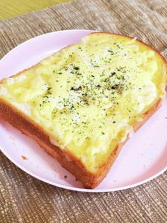 簡単!マヨチーズトースト!-レシピのメイン写真