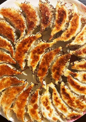 定番中華★ニラたっぷり焼き餃子-レシピのメイン写真